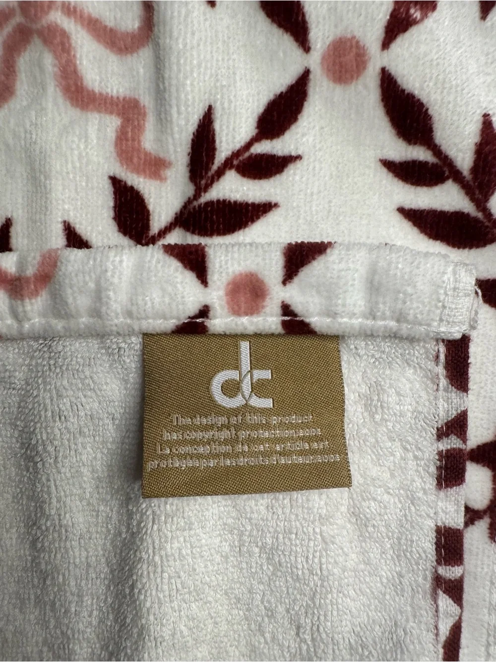 3 DC White Hand Towels with Pink and Burgundy Bow Pattern